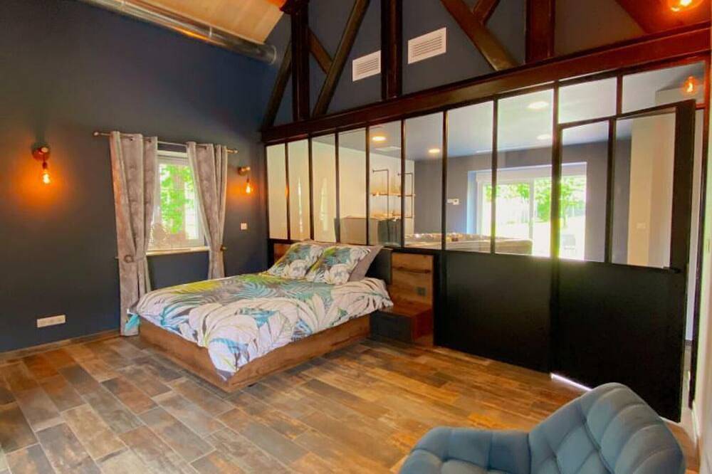 Loft industriel avec Spa, Sauna et Hammam en Touraine – Jardin clos et équipements haut de gamme in Marigny-Marmande, Parc naturel régional Loire-Anjou-Touraine