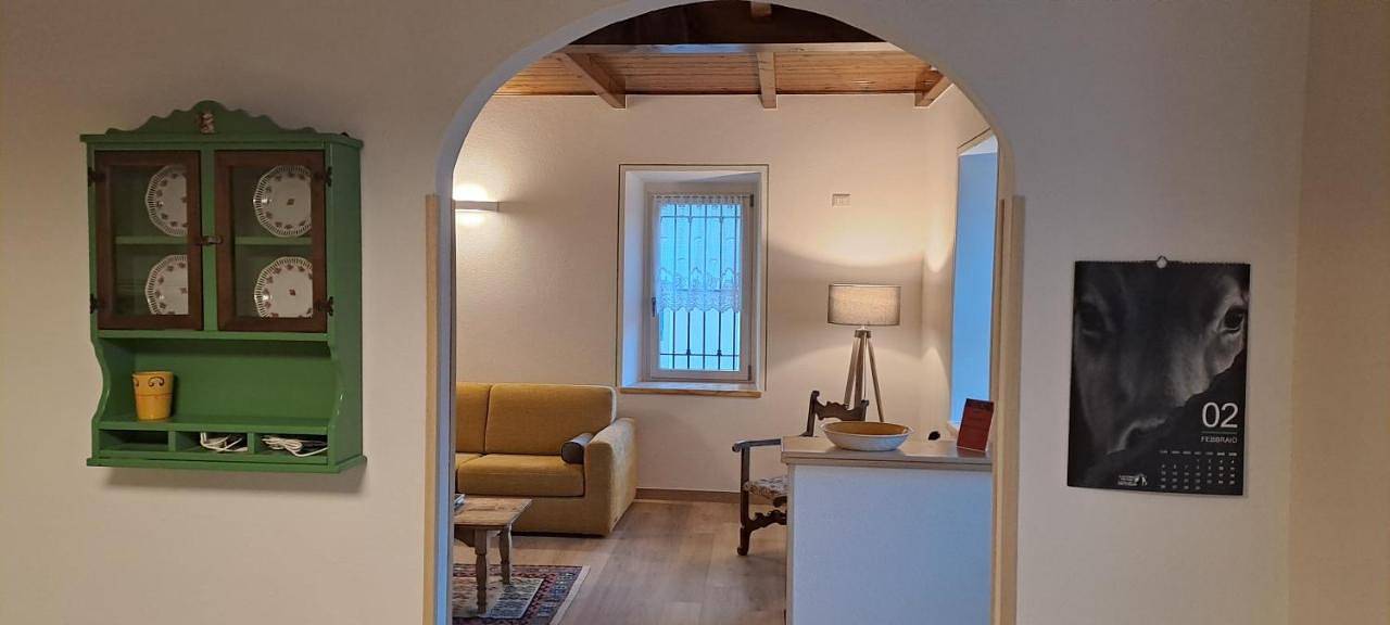 Appartement entier, Apartment - Ground Floor in Dubino, Alpes de la Bernina