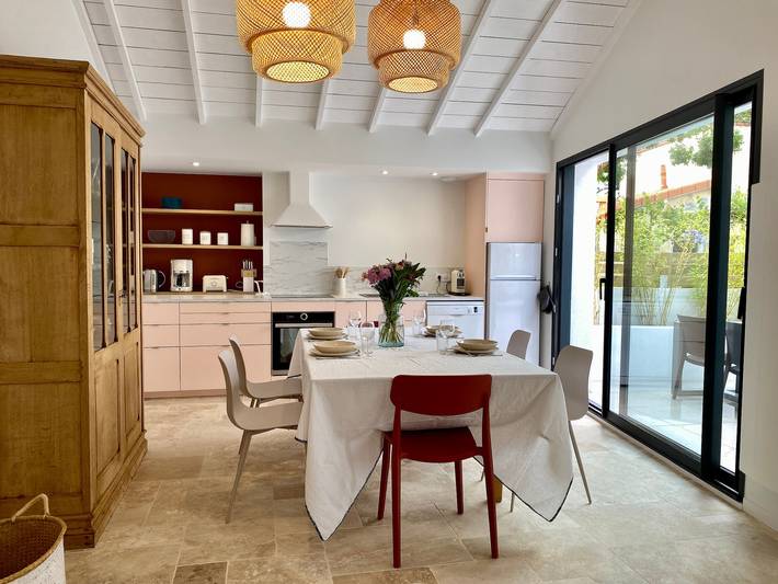 Gîte pour 4 personnes, avec terrasse ainsi que jacuzzi et jardin, animaux acceptés dans Plage de La Joselière - 3
