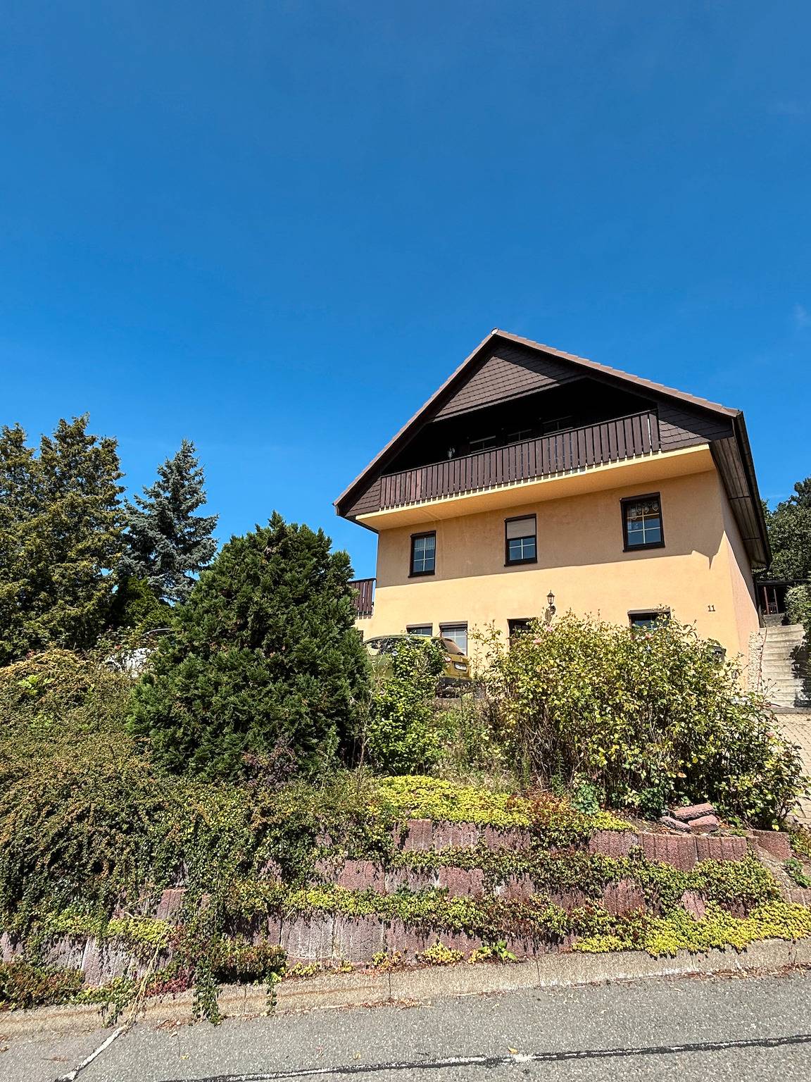 Appartement entier, Appartement 'Haus schöne Aussicht bei Chemnitz' avec vue sur la montagne, balcon et Wi-Fi in Klaffenbach, Chemnitz