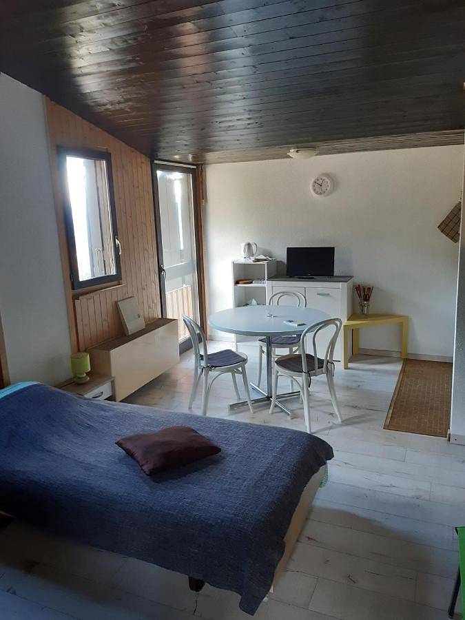 Gîte pour 2 personnes, avec vue et balcon à Mollens - 4