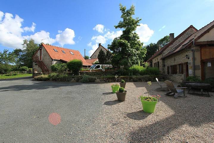 Location de vacances pour 2 personnes, avec piscine et jardin dans la Creuse - 2