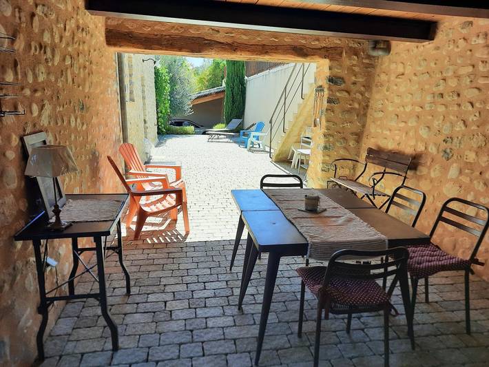 Gîte pour 6 personnes, avec Terrasse et Jardin à Bras-d'Asse - 3
