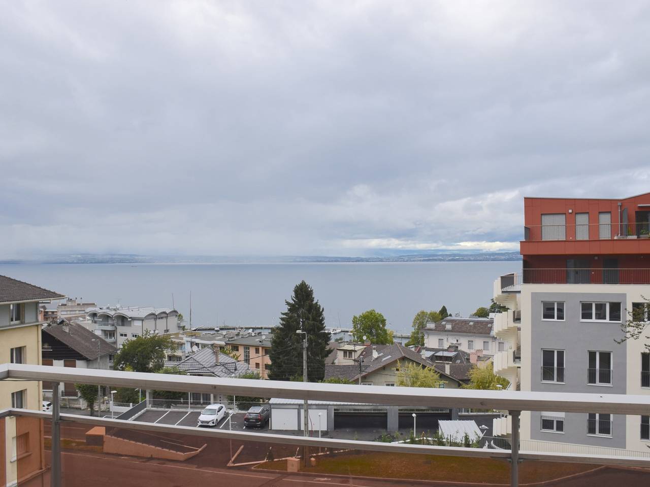 Ganze Wohnung, Geräumige Wohnung in Evian mit Wlan und Parkplatz in Évian-les-Bains, Thonon-les-Bains und Umgebung