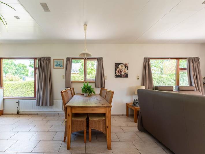 Ferienhaus für 6 Personen, mit Garten und Terrasse sowie Pool, kinderfreundlich in Zeeland - 3