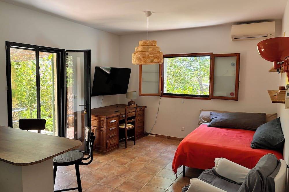 Summer rental Ajaccio in Ajaccio, Golfe D'Ajaccio