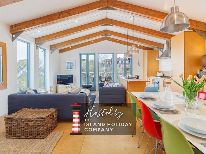 Holiday rental for 7 people, with Ocean view and Balcony as well as Terrace and Garden on the Isle of Wight