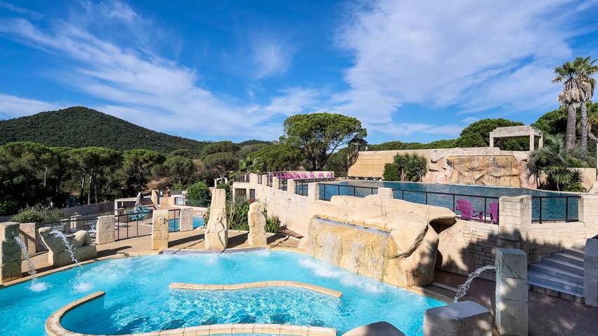 Camping voor 6 personen, met terras in Le Muy