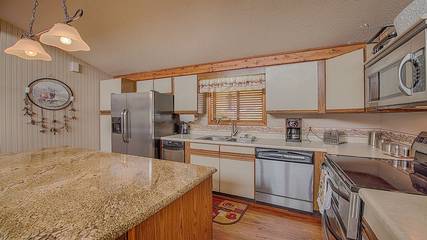 Vacation House for 6 Guests in Blue Ridge Parkway, Maggie Valley, Picture 2