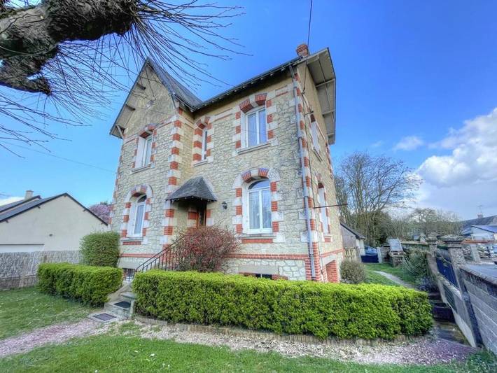Location de vacances pour 12 personnes, avec Terrasse et Jardin à Sepmes