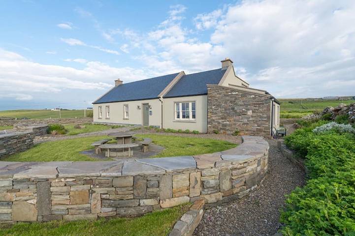 Cottage for 7 people, with garden and terrace in County Clare