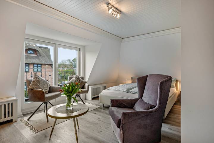 Ganze Wohnung, Ferienwohnung Haus Westsee Og Friesenstil in Strandnähe in Wenningstedt, Sylt