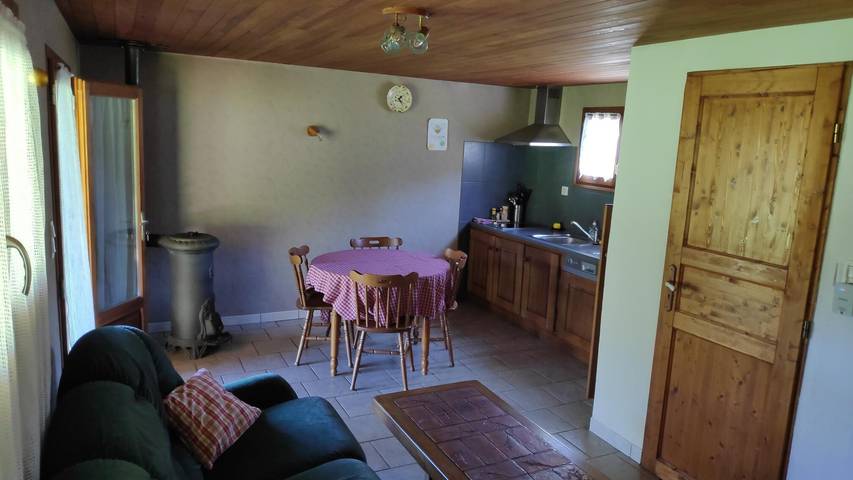 Gîte pour 3 personnes, avec Jardin à Mélisey - 4
