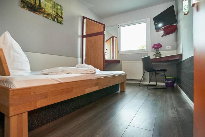 Hotel für 2 Personen, mit Terrasse und Garten sowie Ausblick in Magdeburg