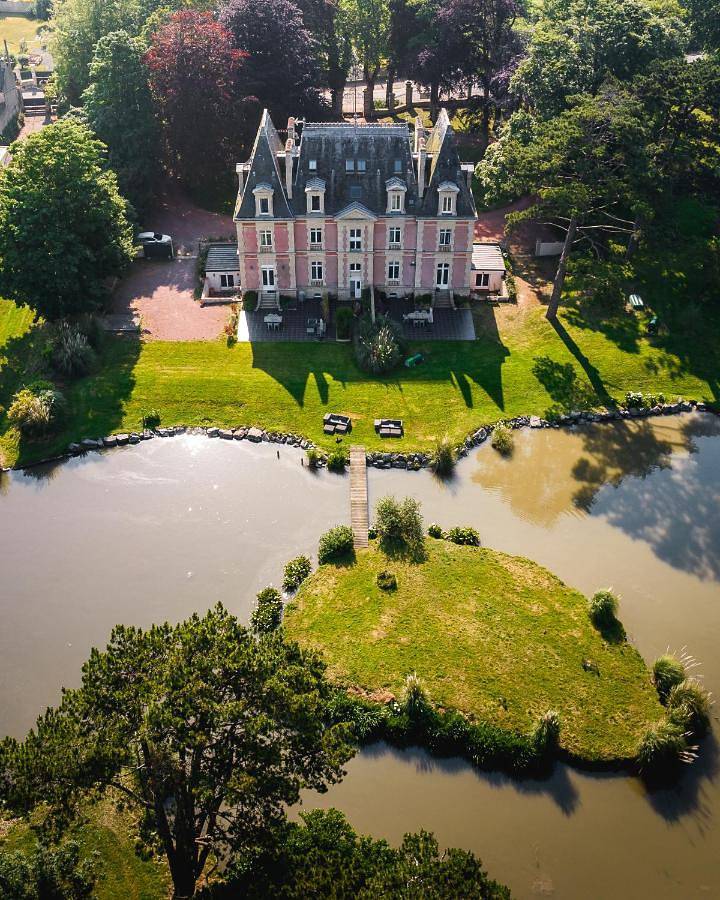 Suite Souplex Château Côte de Nacre in Ver-sur-Mer, Côte de Nacre
