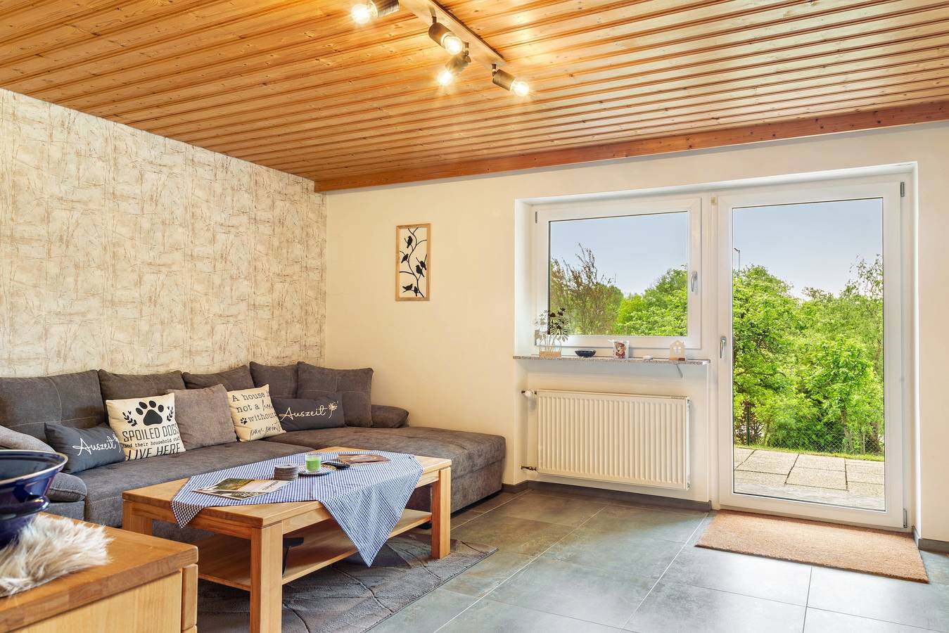 Appartement entier, Appartement de vacances 'Relaxinn Bavarian Fewo's' avec terrasse privée, jardin privé et Wi-Fi in Wegscheid, Passauer Land