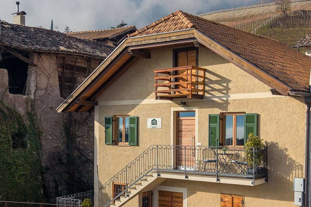 Neu saniertes idyllisches Ferienhaus zur alleinigen Nutzung im Süden Südtirols in Kurtatsch an der Weinstraße, Nonsberggruppe