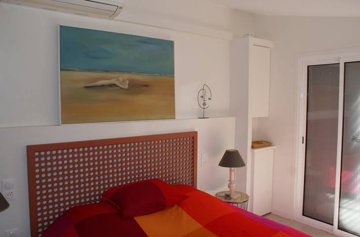Chambre d’hôte pour 2 personnes, avec jardin et piscine