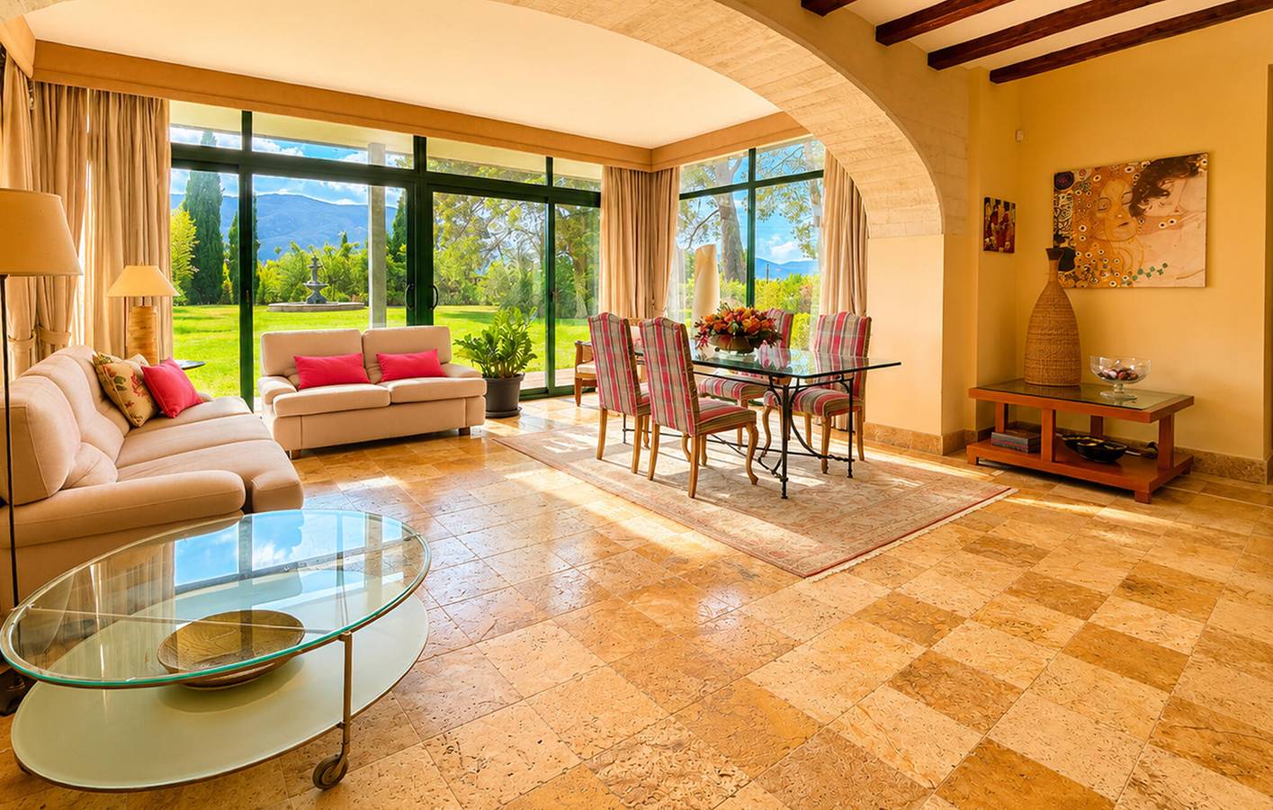 Amplio apartamento de 2000 pies cuadrados con piscina y barbacoa, wifi y aire acondicionado in Alcoy, Interior de Alicante