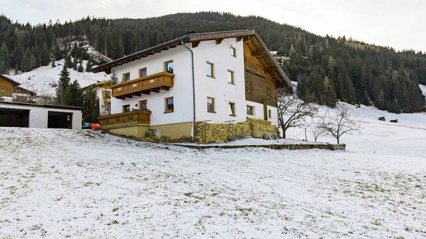 Ferienwohnung für 4 Personen, mit Garten und Balkon in See