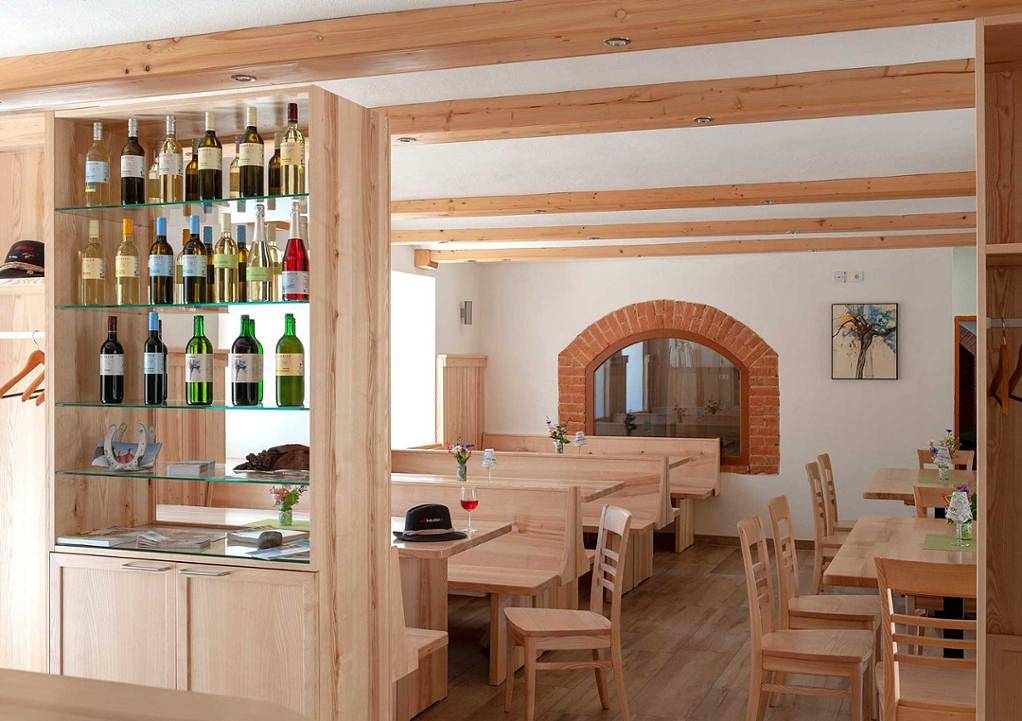 Ganze Ferienwohnung, Ferienwohnung Weinkutscher - Ebenerdige Ferienwohnung mit gemütlichem Schwedenofen in Obermixnitz, Weinviertel
