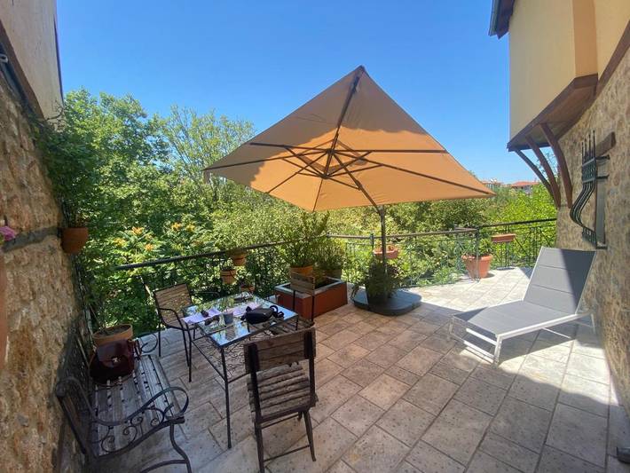 Gîte pour 6 personnes, avec jardin et vue dans Veria