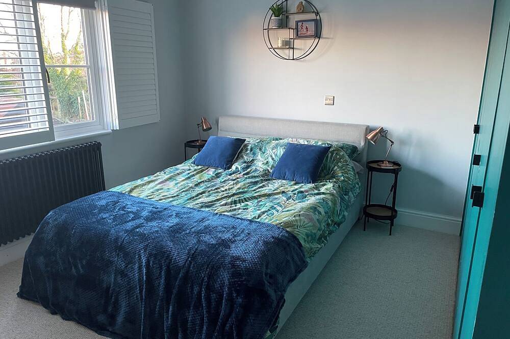 Beautiful family house near river with hot tub  in Wivenhoe, Colchester