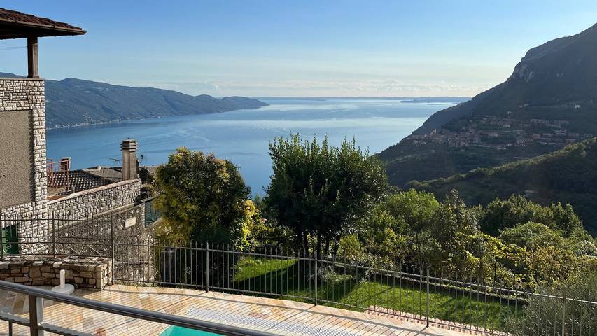 Ferienwohnung für 4 Personen, mit Terrasse und Seeblick - 1