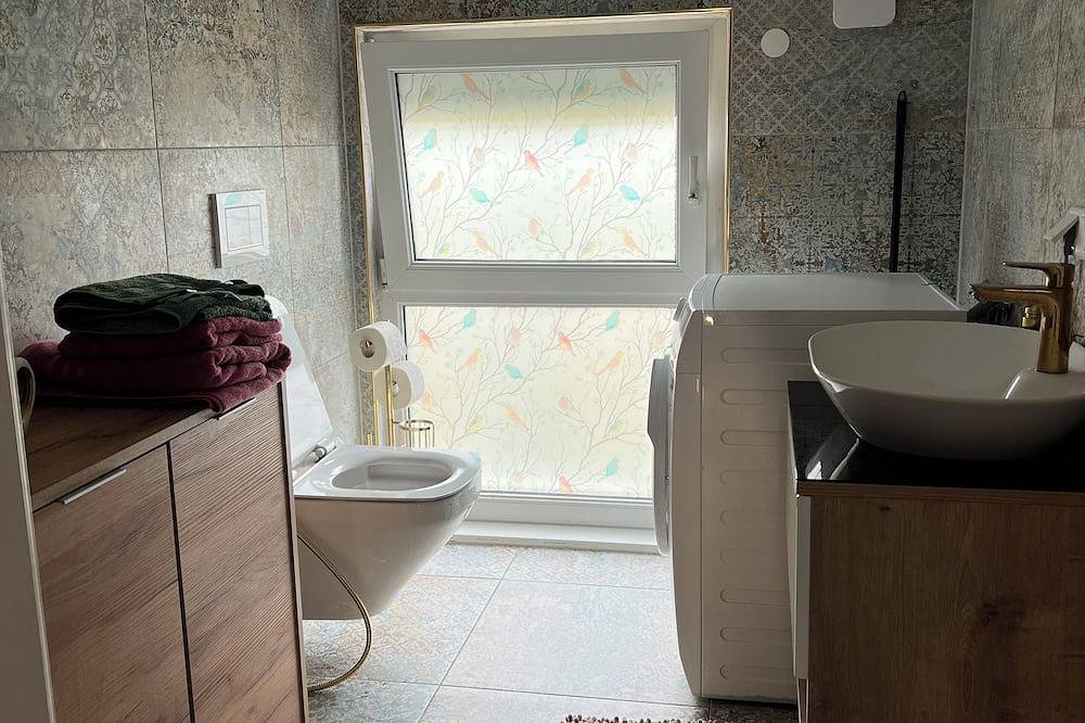 Ganze Wohnung, Delightful Studio with Balcony near Hockenheimring in Hockenheimring, Hockenheim