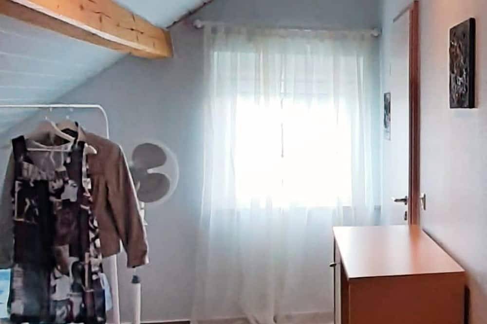 Ganze Wohnung, Hannas Haus - Appartement/Fewo, Dusche und Bad, Wc, 1 Schlafraum in Fischbach bei Dahn, Landkreis Südwestpfalz