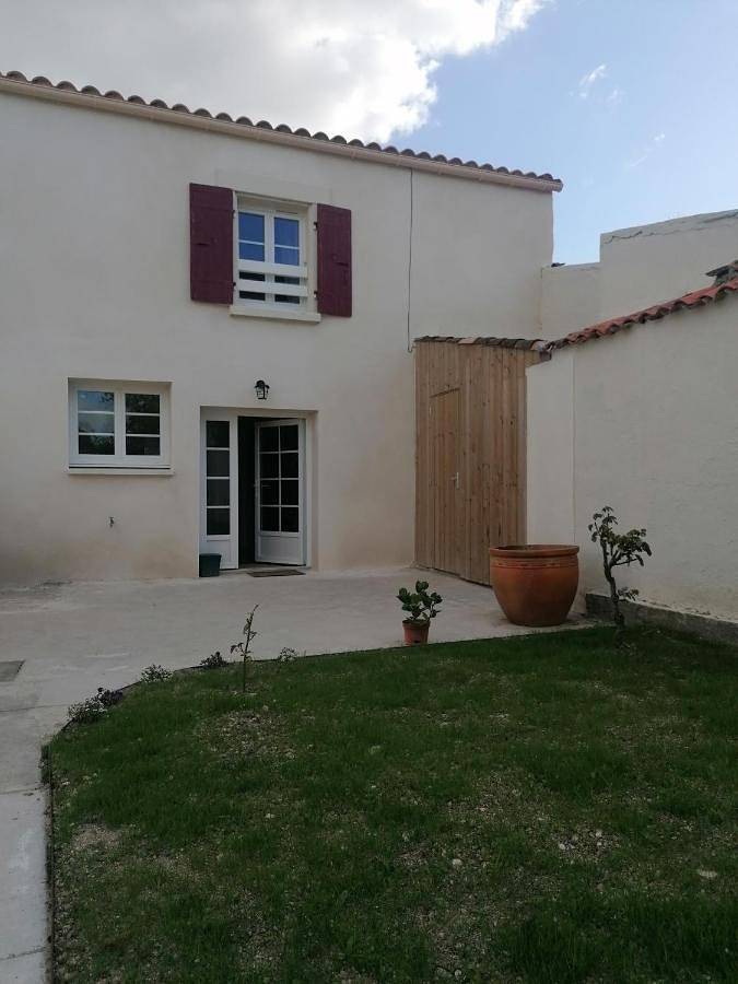 Location de vacances pour 8 personnes, avec jardin à Saint-Médard-d'Aunis - 2