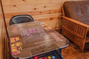 Log Cabin for 20 Guests in Broken Bow, Broken Bow Lake, Picture 2