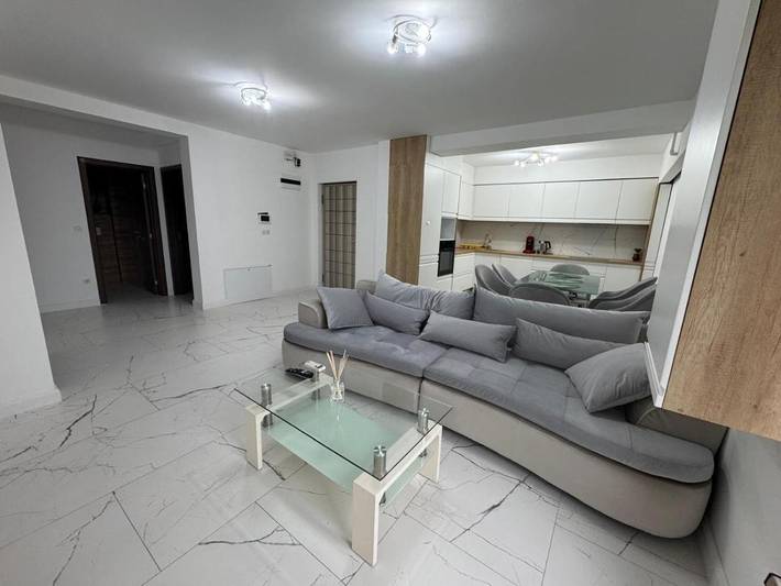 Gîte pour 4 personnes, avec balcon dans Baia Mare
