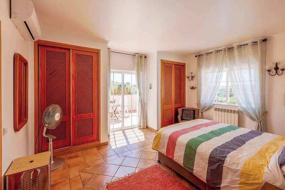 Grosse, abgelegene Luxus-Villa mit Solar-Pool & Spielraum in Castro Marim, Faro Distrikt