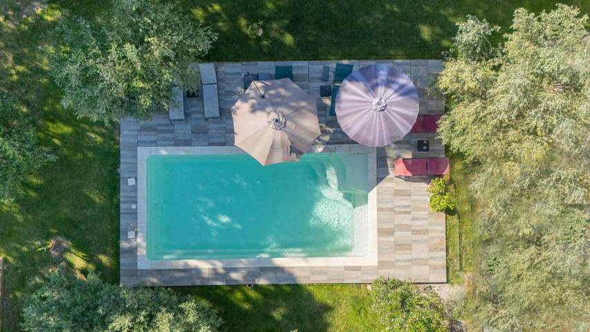 Gîte pour 2 personnes, avec jardin et piscine, adapté aux familles à Aubais - 4