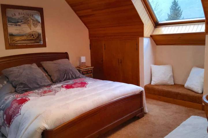 Ganze Wohnung, Schöne und komfortable Ferienwohnung in Luz Saint-Sauveur in Luz-Saint-Sauveur, Nationalpark Pyrenäen