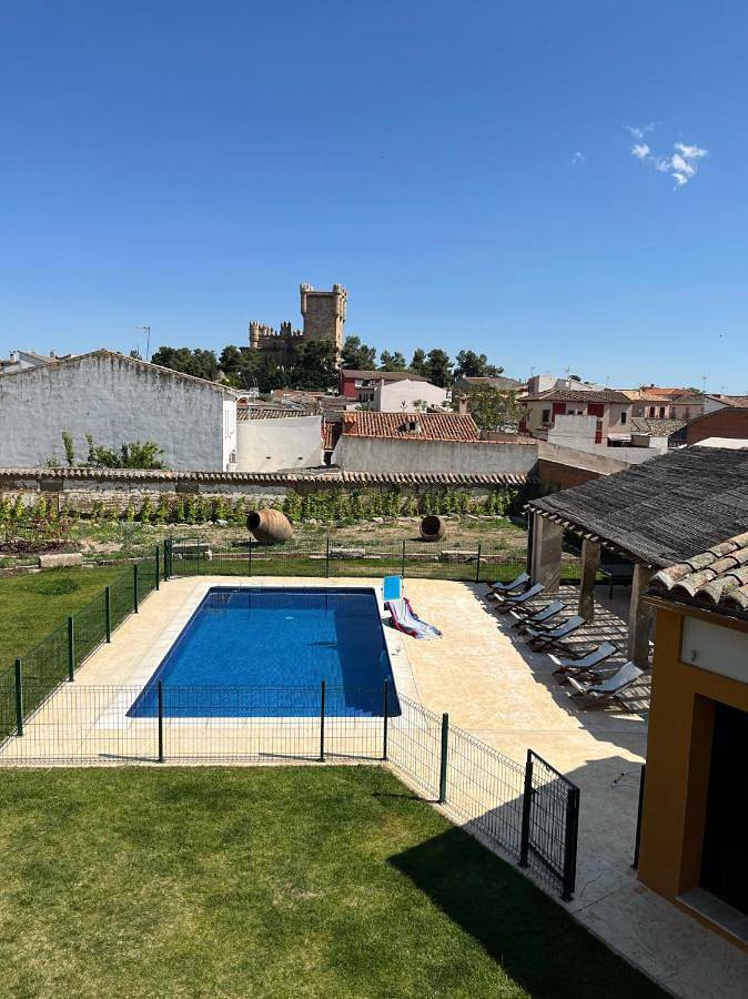 Casa rural para 14 personas, con vistas además de piscina y jardín en Guadamur - 4