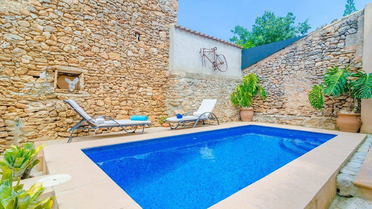 Chalet para 10 personas con piscina in Llubí, Interior de Mallorca