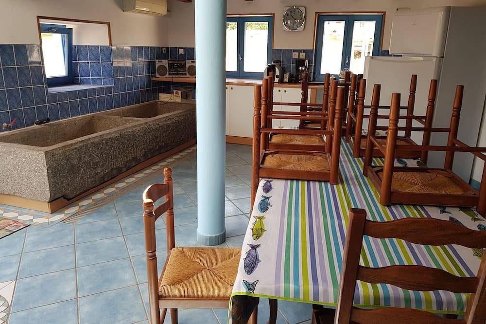 Renovated farmhouse sleeps 15 - Hautes Vosges in Fresse-sur-Moselle, Épinal en omgeving