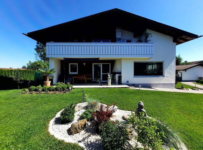 Geheel appartement, Appartement 'Broni' met privé terras en Wi-Fi in Prem, Beierse Alpen