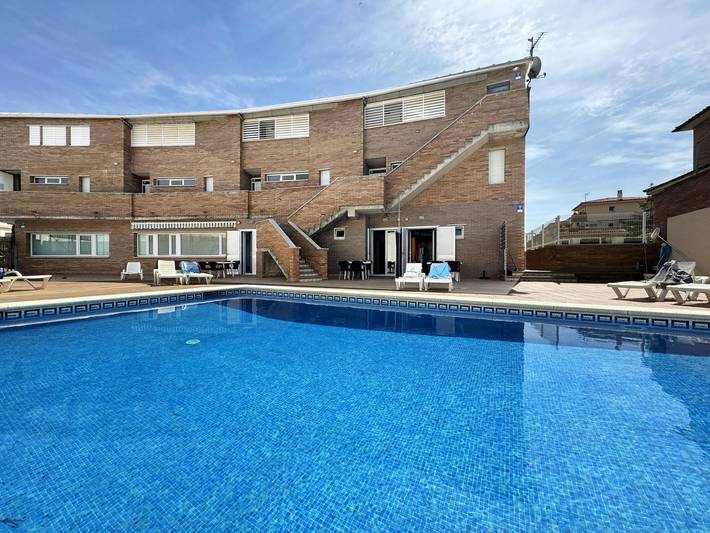 Holiday rental for 3 people, with Terrace and Pool in l'Escala
