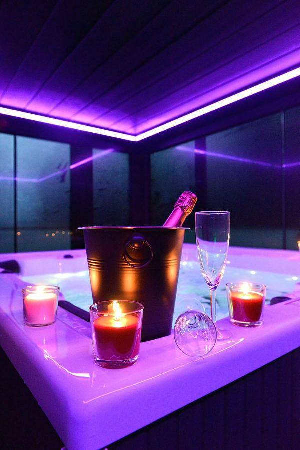 Appartement entier, Suitedreams-Jungle Suite - Liège in Oupeye, Région de Liège