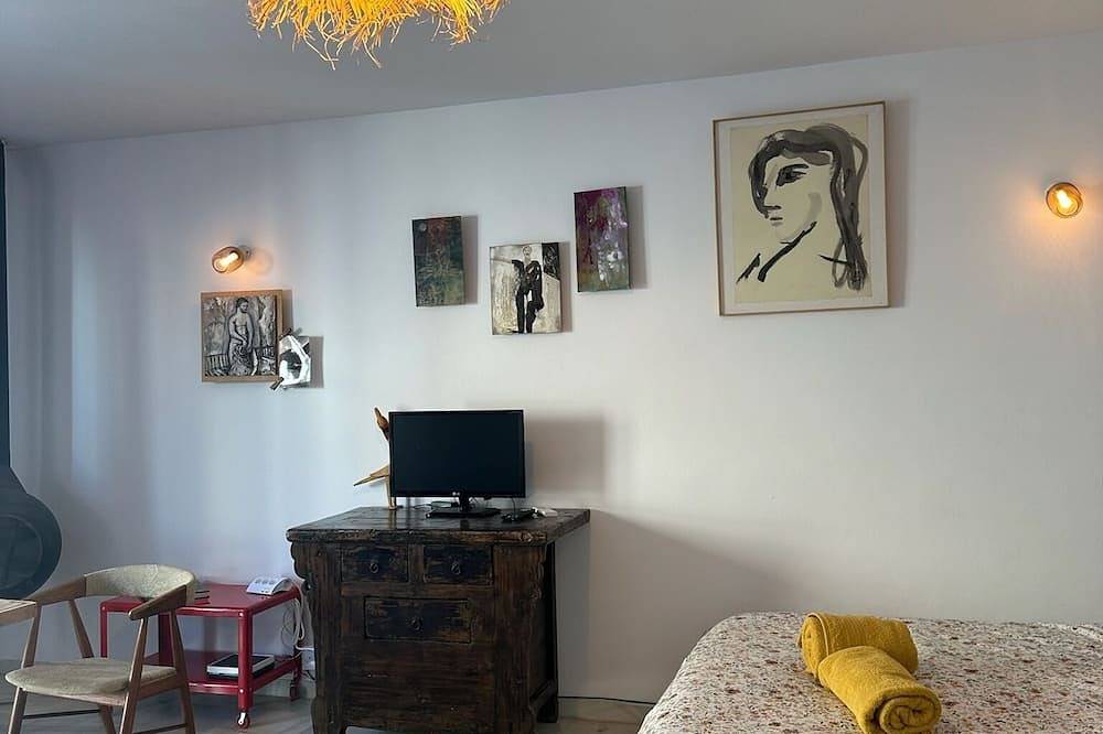 Entire apartment, La Mar room Charming apartment with large terrace and views in Rodalquilar in Rodalquilar, Níjar