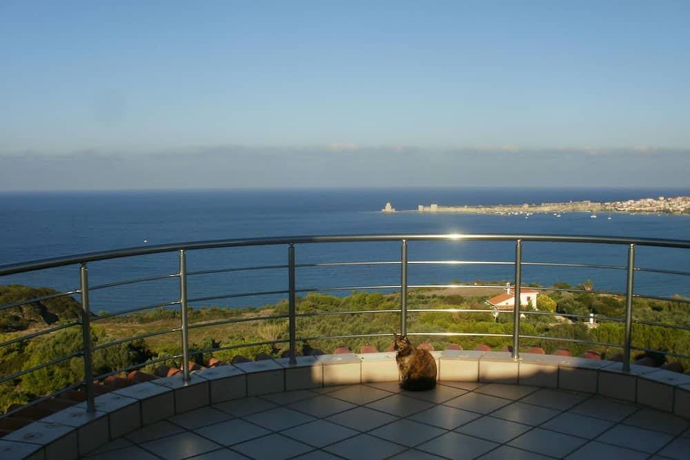 Charly Point Villa in Methoni, Messenia