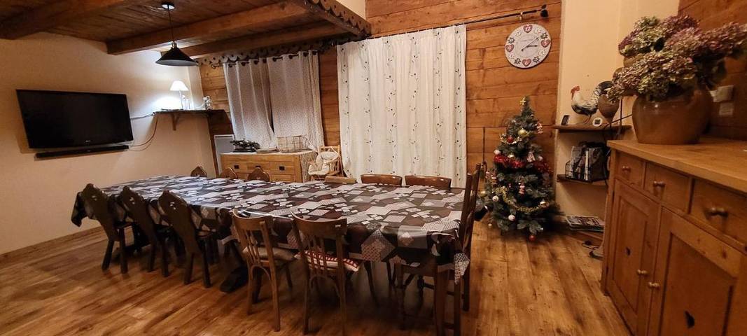 Gîte pour 15 personnes, avec balcon à Queige - 3