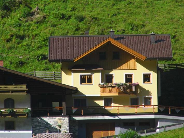 Vakantiewoning voor 6 personen, with Terras and Tuin as well as Uitzicht in Hüttschlag