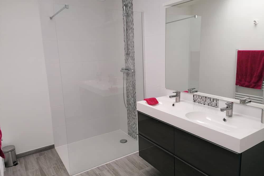 New house 350m from the beach in Cléder. Rated 3 stars. in Cléder, Ceinture Dorée