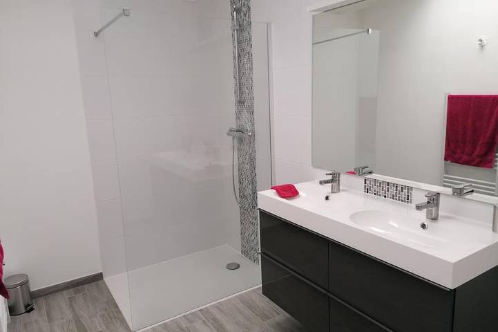 New house 350m from the beach in Cléder. Rated 3 stars. in Cléder, Ceinture Dorée
