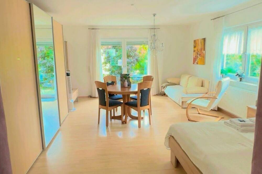 Ganze Wohnung, Idyllische Ferienoase mit traumhafter Terrasse in Marburg, Landkreis Marburg-Biedenkopf