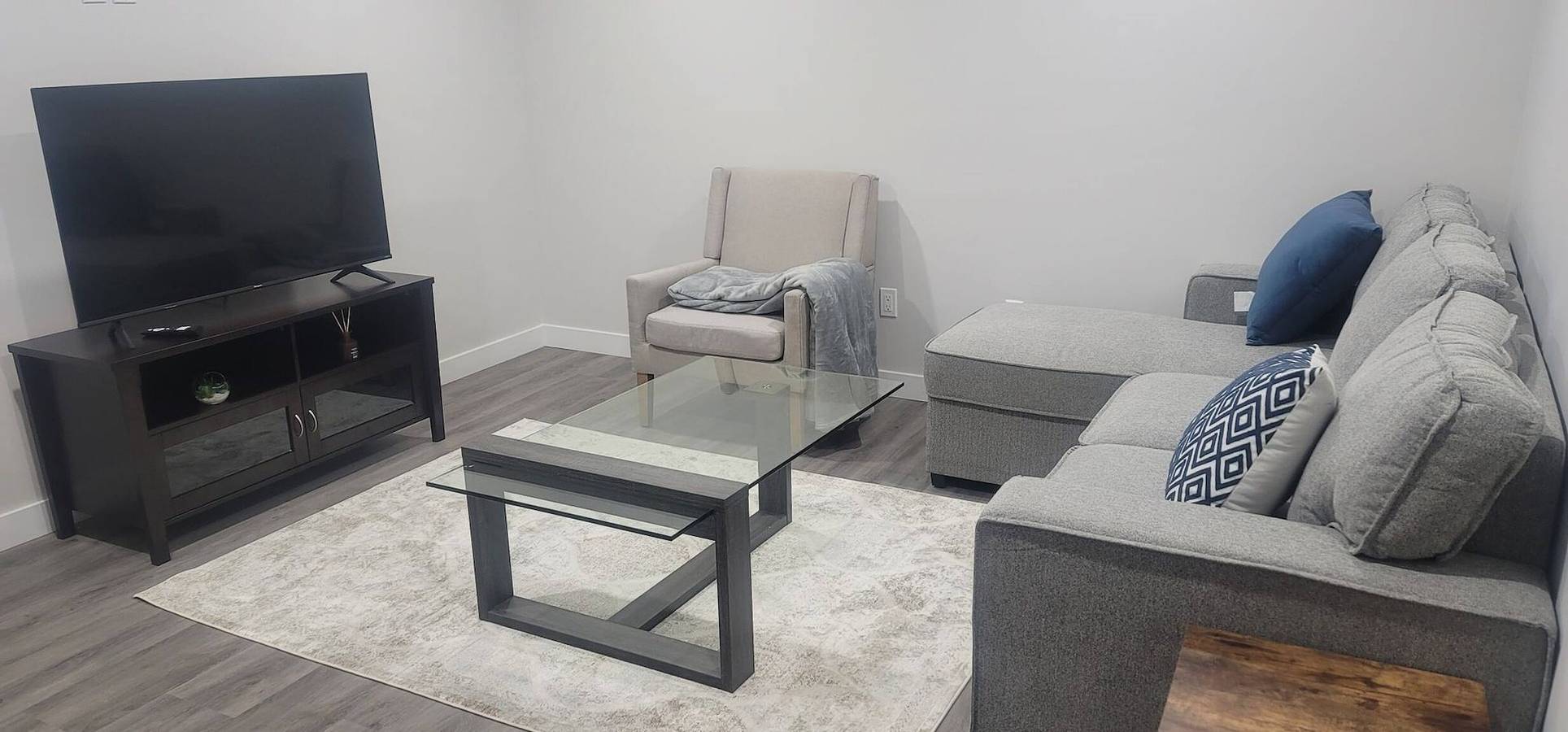 Holiday Rental for 6 People in Calgary, Canadian Rocky Mountains